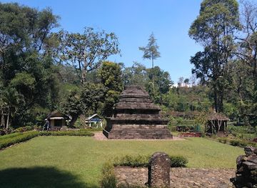 indonesia/east-java/attraction/sumberawan-temple