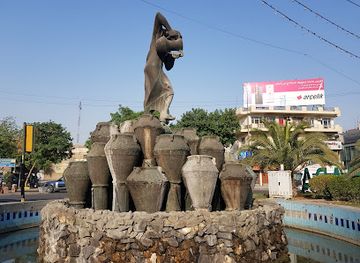 iraq/baghdad/attraction/kahramana-statue