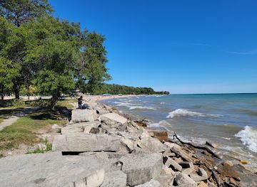 wisconsin/milwaukee/bay-view/attraction/lake-park