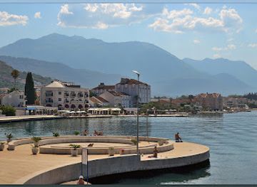 montenegro/kotor-bay/attraction/tivat-haven