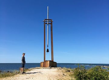 estonia/hiiumaa-island/attraction/malestusmark-estonial-hukkunud-lastele