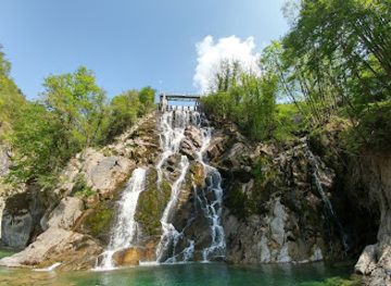 italy/friuli-venezia-giulia/attraction/crosis-waterfall