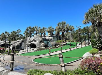 south-carolina/myrtle-beach/attraction/captain-hook-s-adventure-golf