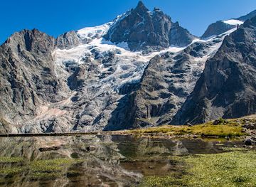 france/ecrins-national-park/attraction/glacier-cable-car-of-meije