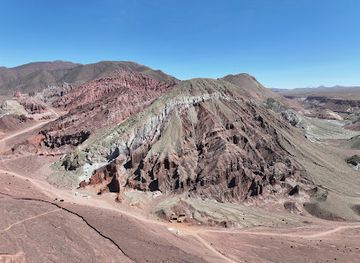 chile/antofagasta-region/attraction/valle-del-arcoiris