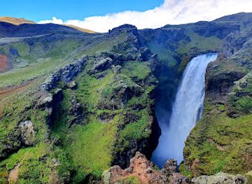 iceland/laugavegur-trail/attraction/skalabrekkufoss-waterfall