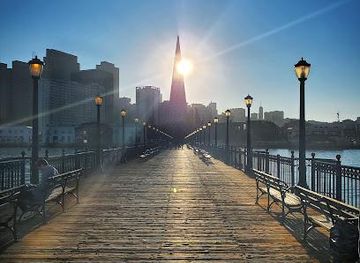 california/berkeley/attraction/pier-7