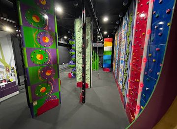 australia/central-coast/attraction/clip-n-climb-central-coast
