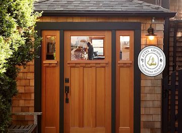 california/berkeley/attraction/aftel-archive-of-curious-scents