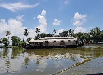india/alleppey/attraction/punnamada-lake