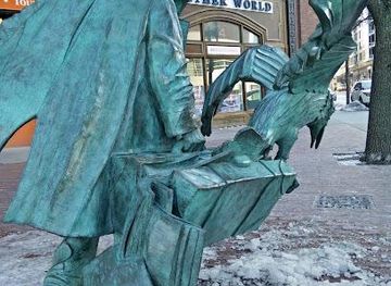 massachusetts/boston/attraction/edgar-allan-poe-square