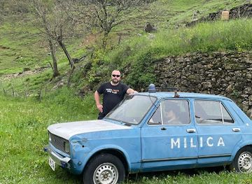 slovenia/gorizia/attraction/old-police-car