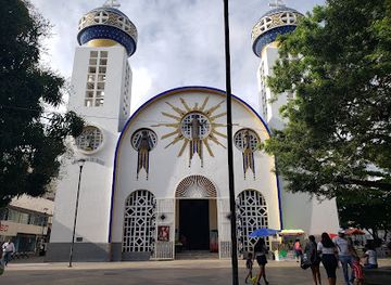 mexico/costa-grande/attraction/plaza-alvarez