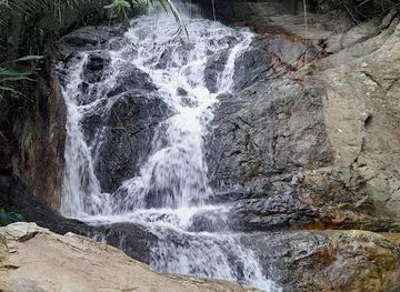 ghana/ashanti-region/attraction/adom-waterfalls