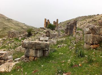 lebanon/zahle/attraction/niha-temple-to-hadaranes