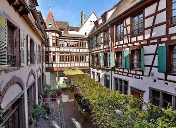 france/alsace-wine-route/attraction/la-maison-des-tetes-relais-chateaux-hotel-colmar-restaurants