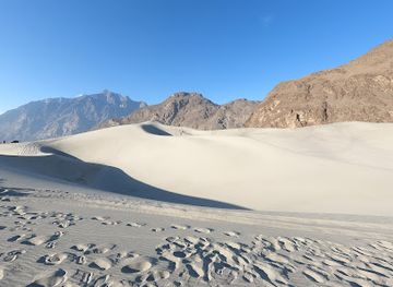 pakistan/deosai-national-park/attraction/chumik-hotong-dunes-skardu