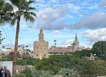 spain/seville/attraction/fuente-solar-plaza-de-cuba