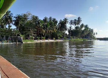 cote-d-ivoire/lacs/attraction/ile-boulay