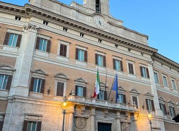 vatican-city/sistine-chapel/attraction/palazzo-montecitorio