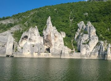 bulgaria/northwest-bulgaria/attraction/ovech-fortress