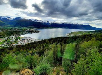 norway/nordland/attraction/trivselsskogen