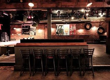 washington/kirkland/attraction/tractor-tavern