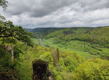 luxembourg/mullerthal/attraction/aussichtspunkt-trooskneppchen