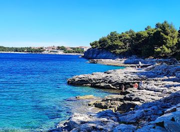 croatia/pula/attraction/fratarski-island-caves