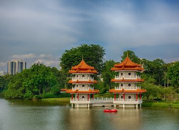 singapore/jurong/attraction/twin-pagoda