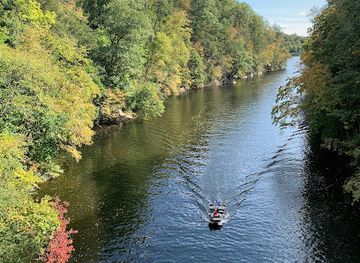 connecticut/litchfield-hills/attraction/lovers-leap-bridge