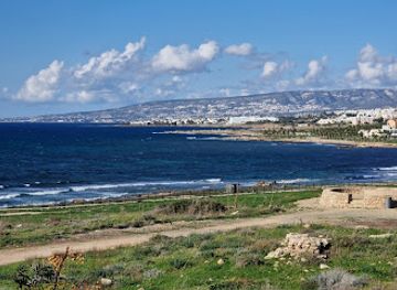 cyprus/paphos-district/attraction/paphos-lighthouse