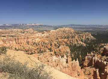utah/bryce-canyon-national-park/attraction/bryce-amphitheater