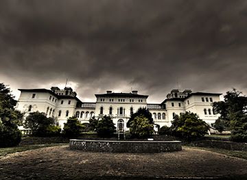 australia/western-district/attraction/aradale-ghost-tours-ararat-lunatic-asylum