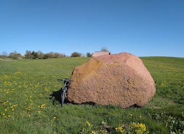 latvia/pape-nature-reserve/attraction/odzinu-bedrisu-akmens