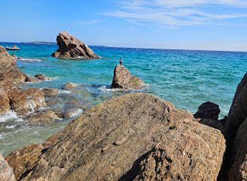 france/cannes/attraction/plage-des-rochers-de-la-bocca