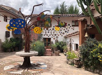 peru/sacred-valley/attraction/ceramicas-seminario