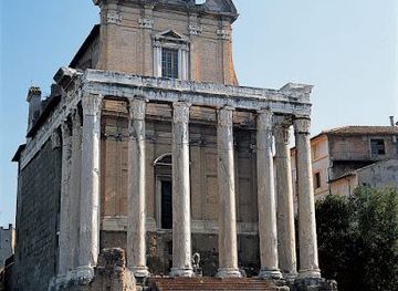 italy/rome/attraction/antoninus-and-faustina-temple