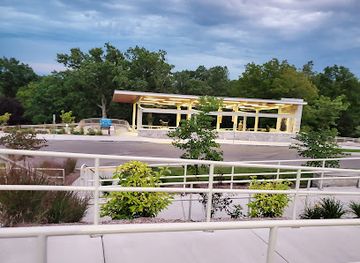 missouri/southeast-missouri/attraction/fantastic-caverns