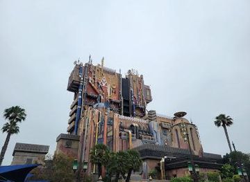 california/huntington-beach/attraction/guardians-of-the-galaxy-mission-breakout