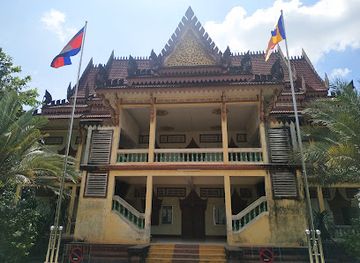 cambodia/siem-reap/old-market-area/attraction/wat-bo