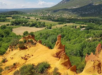 france/provence/attraction/the-provencal-colorado