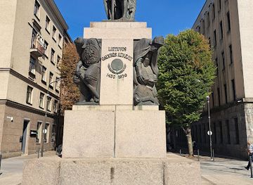 lithuania/kaunas/attraction/paminklas-lietuvos-galybes-kurejui