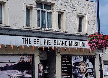 united-kingdom/south-east-england/attraction/eel-pie-island-museum
