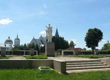 ukraine/podolian-upland/attraction/tomb-of-the-unknown-soldier
