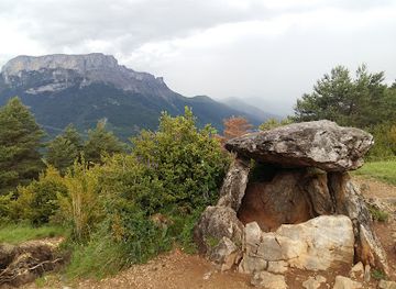 spain/ordesa-y-monte-perdido-national-park/attraction/dolmen-de-tella