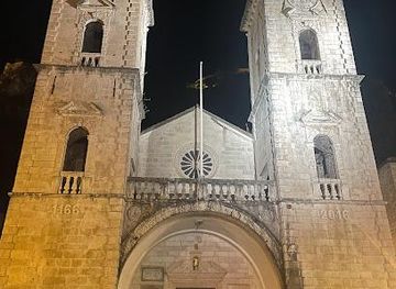 bosnia-and-herzegovina/trebinje/attraction/saint-tryphon-s-cathedral