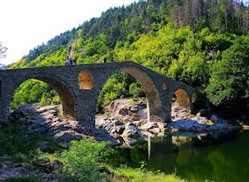 bulgaria/rhodopes/attraction/sheytan-krupriya-devil-s-bridge
