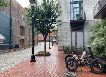 south-carolina/hilton-head-island/attraction/river-street-savannah-georgia