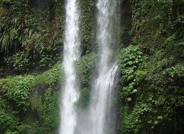 indonesia/west-nusa-tenggara/attraction/air-terjun-jeruk-manis
